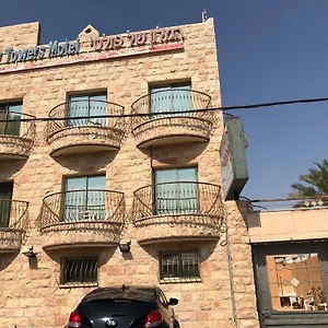 אכסניית פולטי טאוורס , אילת ישראל