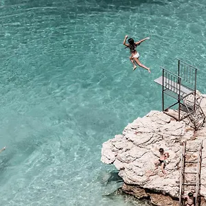 *** Hotel Nimfa Albania