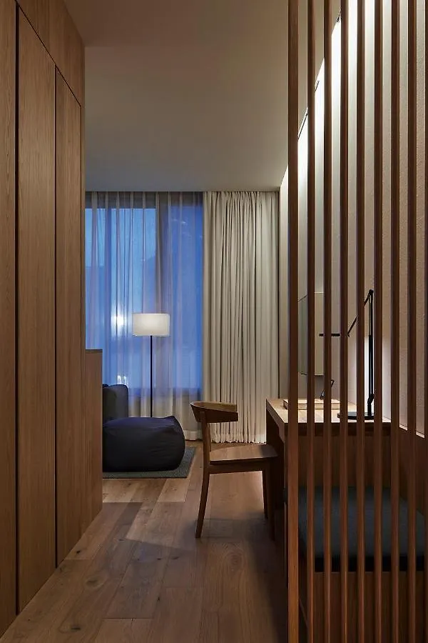 טוקיו Muji Hotel Ginza 4*,  יפן