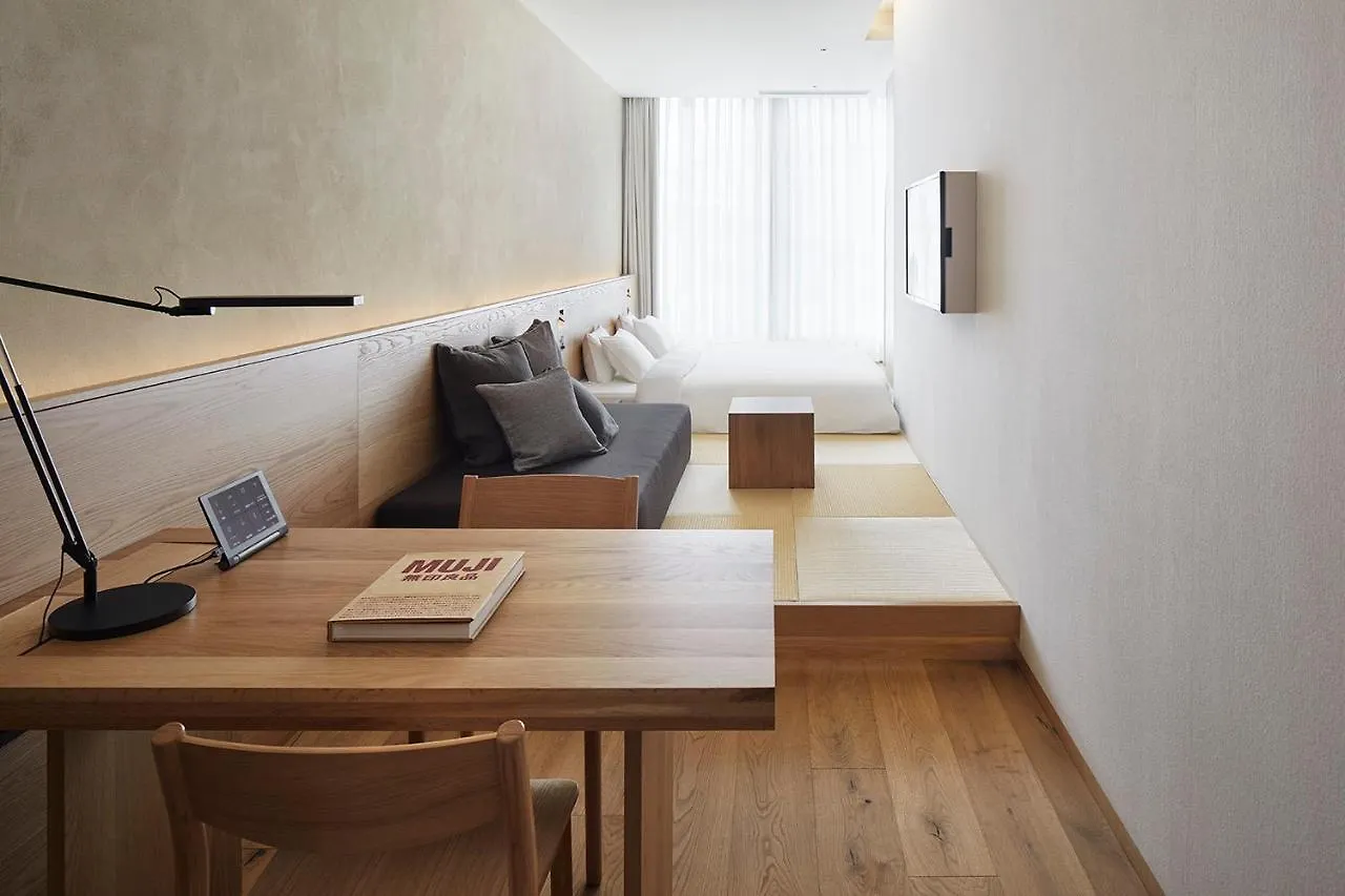 טוקיו Muji Hotel Ginza 4*,
